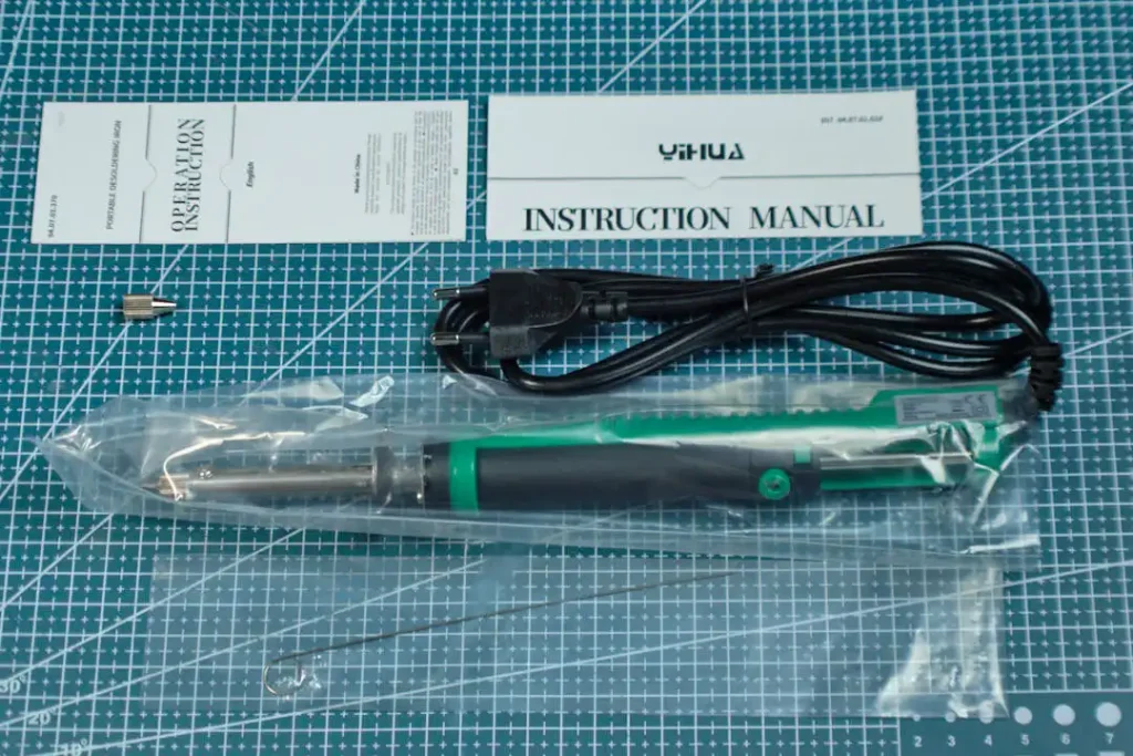 مراجعة شاملة لجهاز إزالة اللحام YIHUA 929D-V 2 YIHUA 929D-V with accessories